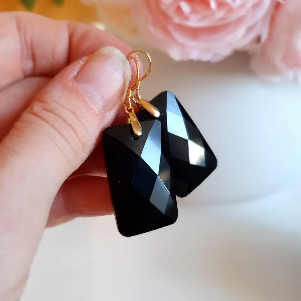 ⚫ Svarta Onyx Örhängen • Queen - Styrka & Fokus